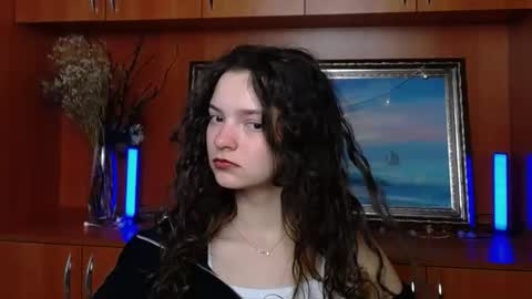 Susie online show from February 20, 7:32 am