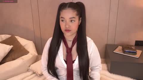 Snapshot of _meghan_gomez1_ chatting on December 6, 2:06 pm     online show from December 6, 2:06 pm