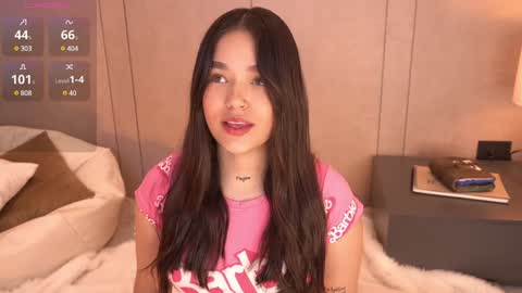 Snapshot of _meghan_gomez1_ chatting on December 20, 2:16 pm     online show from December 20, 2:16 pm