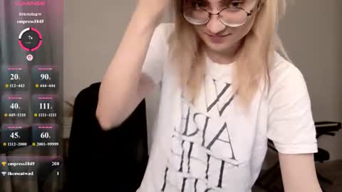 _meow_neko_ online show from July 14, 11:54 pm