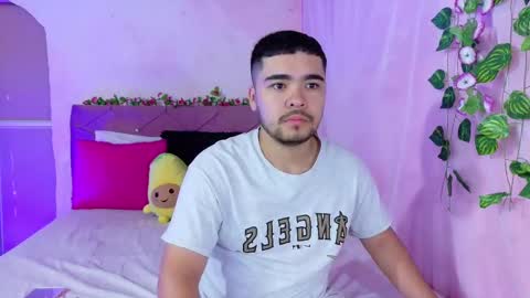  Mia y Mike  online show from September 18, 2:08 pm