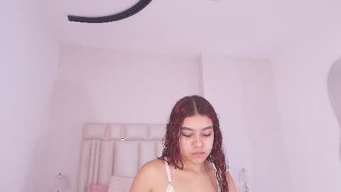 Snapshot of _miavelvet chatting on June 25, 11:59 am Mia online show from June 25, 11:59 am