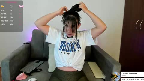 Snapshot of _mila0717 chatting on March 6, 2:30 am Mila online show from March 6, 2:30 am