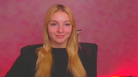 Melanie online show from December 24, 10:01 am