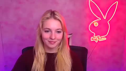 Melanie online show from February 6, 1:10 pm