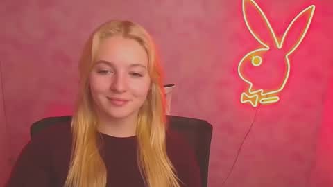 Melanie online show from March 6, 10:09 am