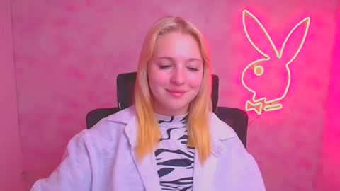 Melanie online show from September 22, 5:42 am