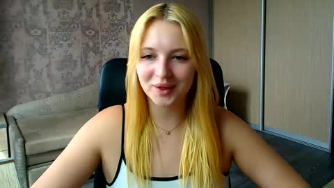 Melanie online show from June 18, 12:09 pm