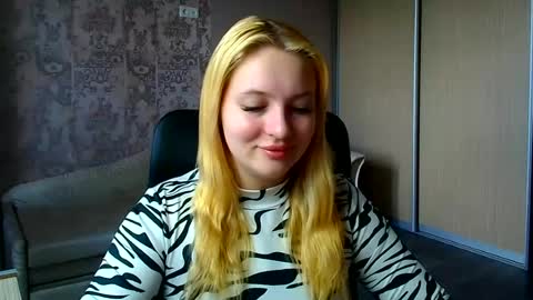 Melanie online show from June 20, 10:29 am
