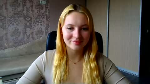 Melanie online show from July 10, 11:35 am