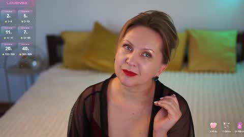 _million_dollarsmile online show from September 25, 1:26 pm