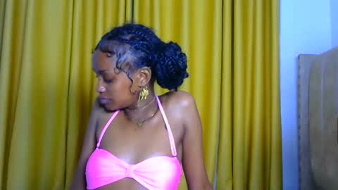 Snapshot of _mimimars chatting on February 9, 2:15 am Mimi online show from February 9, 2:15 am