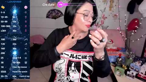 Snapshot of _miranda_spark chatting on December 3, 9:33 am Miranda online show from December 3, 9:33 am