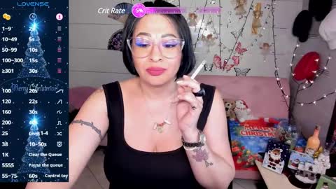 Snapshot of _miranda_spark chatting on December 4, 5:38 am Miranda online show from December 4, 5:38 am