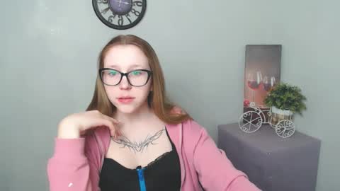 Snapshot of _miraterri_ chatting on February 21, 11:11 am Mira online show from February 21, 11:11 am