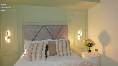 Snapshot of _miss_kimm chatting on November 3, 11:55 am kimberley cruz online show from November 3, 11:55 am