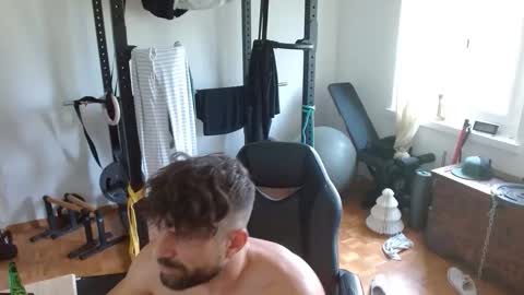 BENJI online show from May 18, 3:18 pm