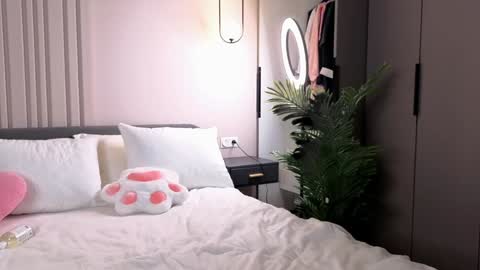 Snapshot of _mito_69 chatting on February 3, 6:16 am alienmito online show from February 3, 6:16 am