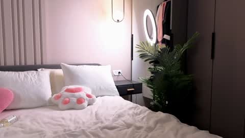 Snapshot of _mito_69 chatting on February 3, 6:22 am alienmito online show from February 3, 6:22 am