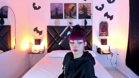 mizuki  online show from January 13, 4:56 pm