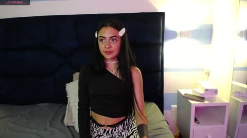 Snapshot of _mollyy chatting on December 18, 10:02 pm Molly online show from December 18, 10:02 pm