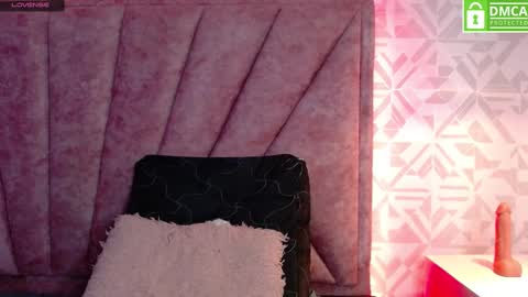 Snapshot of _mollyy chatting on March 7, 5:51 am Molly online show from March 7, 5:51 am