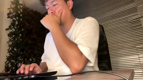 Snapshot of _mr_panda_ chatting on December 5, 4:53 am Panda online show from December 5, 4:53 am