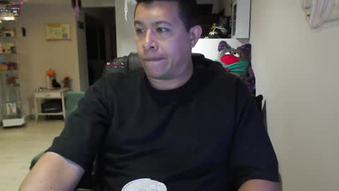 Snapshot of _mr_panda_ chatting on October 22, 11:37 pm Panda online show from October 22, 11:37 pm