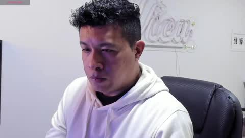 Panda  online show from April 25, 10:29 pm