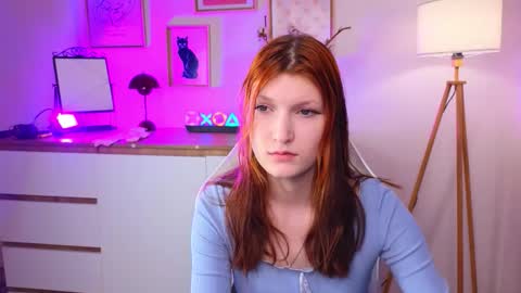 Nicole online show from March 1, 8:33 pm