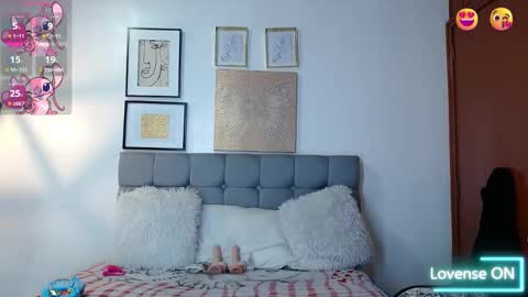 _naomi_s online show from November 23, 1:44 pm