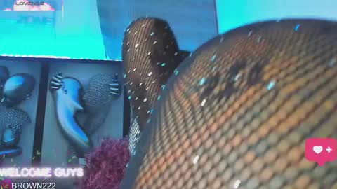 Snapshot of _naomibrown_ chatting on October 1, 4:18 am naomi brown online show from October 1, 4:18 am