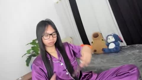 Nicole online show from November 10, 8:08 pm