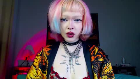 Nicole online show from January 7, 3:31 am