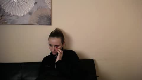 Snapshot of _nicole_new chatting on December 14, 4:01 pm Nica online show from December 14, 4:01 pm