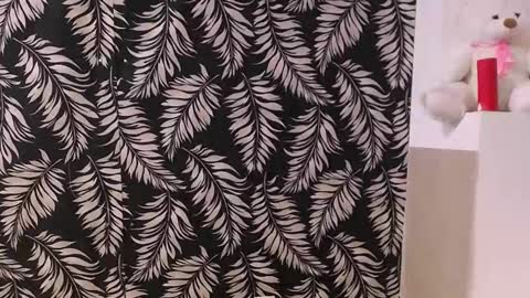 Snapshot of _nicole_new chatting on February 25, 10:36 am Nica online show from February 25, 10:36 am