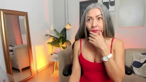 _nicoletteshea_ online show from July 7, 11:53 pm