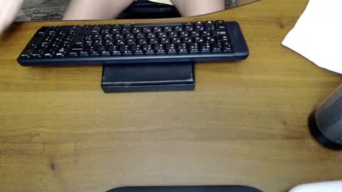 Donella    online show from February 8, 5:18 pm