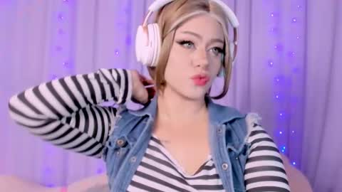 niiky online show from October 6, 12:46 pm