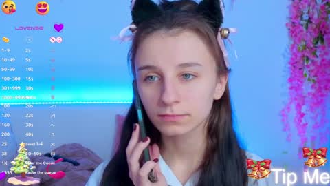 Snapshot of _nika_kik chatting on December 18, 12:29 pm Nika online show from December 18, 12:29 pm