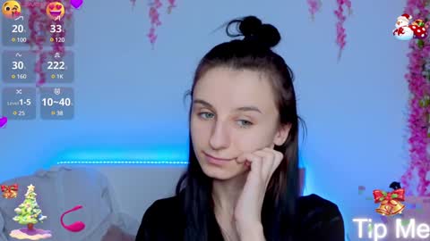 Snapshot of _nika_kik chatting on December 27, 1:18 pm Nika online show from December 27, 1:18 pm
