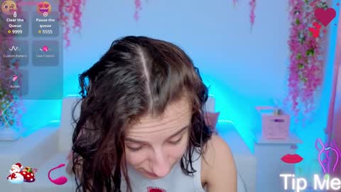 Snapshot of _nika_kik chatting on January 8, 10:59 am Nika online show from January 8, 10:59 am