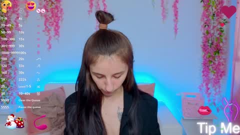 Snapshot of _nika_kik chatting on January 11, 2:36 pm Nika online show from January 11, 2:36 pm