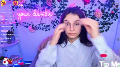 Snapshot of _nika_kik chatting on January 14, 4:40 pm Nika online show from January 14, 4:40 pm