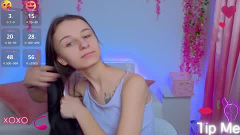 Snapshot of _nika_kik chatting on January 24, 10:21 am Nika online show from January 24, 10:21 am