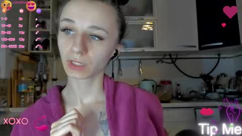 Snapshot of _nika_kik chatting on March 10, 3:52 pm Nika online show from March 10, 3:52 pm