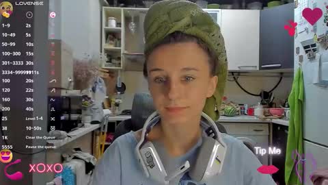 Snapshot of _nika_kik chatting on September 16, 7:04 pm Nika online show from September 16, 7:04 pm