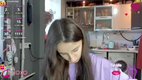Snapshot of _nika_kik chatting on October 12, 8:13 am Nika online show from October 12, 8:13 am