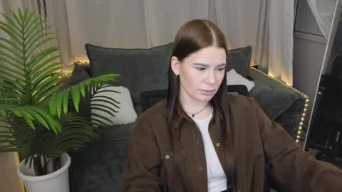 _nikol_cute_ online show from May 30, 1:57 am