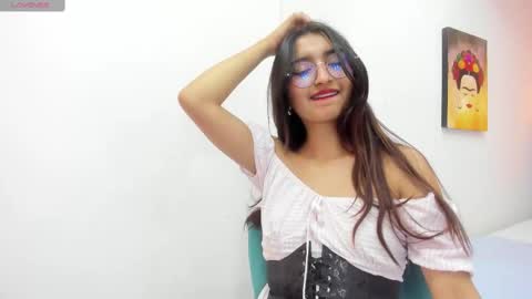 Orquidea  online show from March 5, 2:01 pm